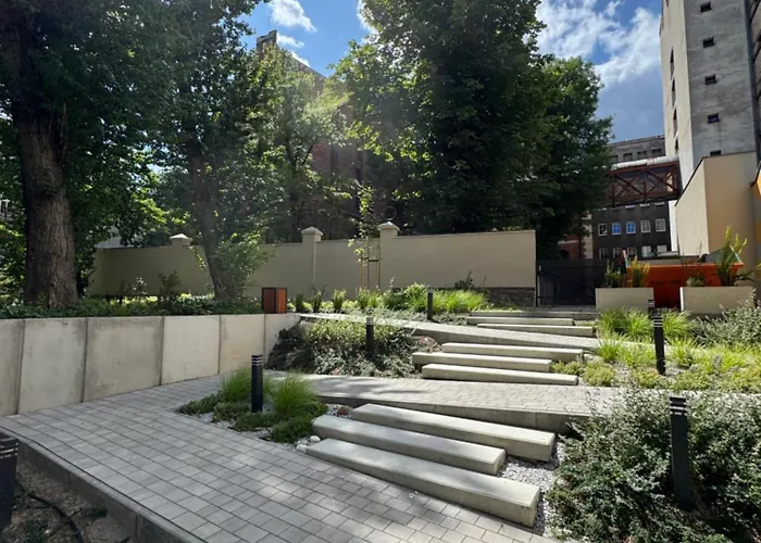 4u Plac Wolnosci 6 *