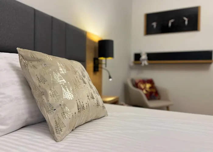 4u Plac Wolnosci 6 *