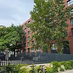 アパート 4u Plac Wolnosci 6 *